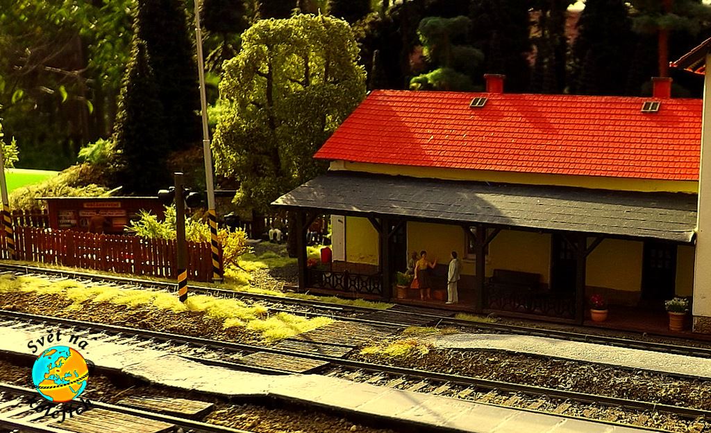 MODEL SCENE PL8 020 HO - PRKENNÝ PLOT - UŽŠÍ PRKNA,ŠIKMÝ ŘEZ