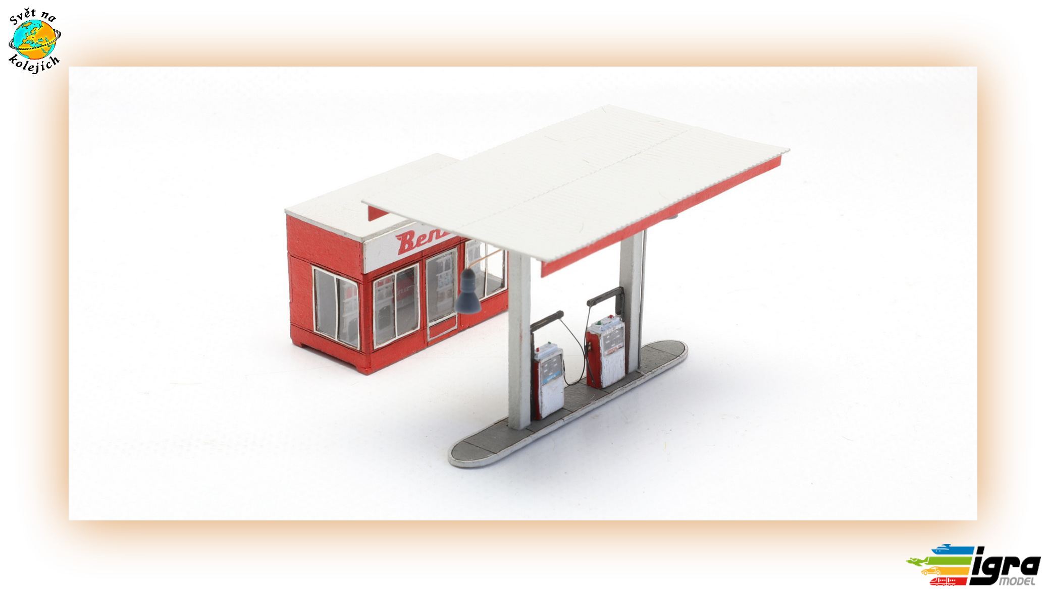 IGRA 250004 TT - MALÁ BENZÍNKA S NÁPISEM "BENZINA"